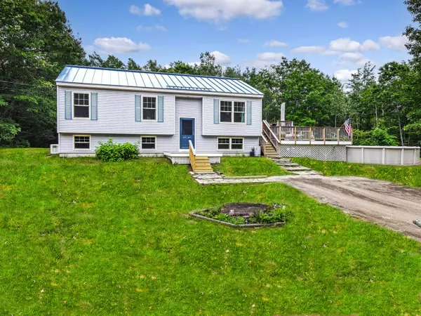 41 Peaslee AVE, Chelsea, ME 04330