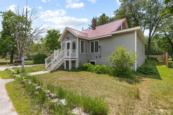 Mechanic Falls, ME 04256,81 Lewiston ST