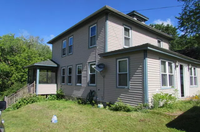 Howland, ME 04448,16 Penobscot AVE