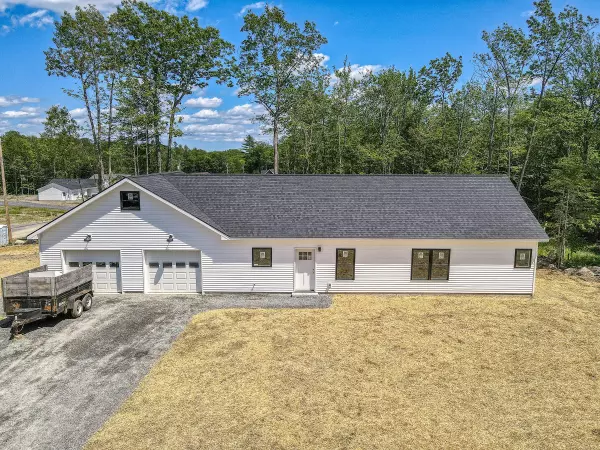 Oakland, ME 04963,44 Woodstock RD