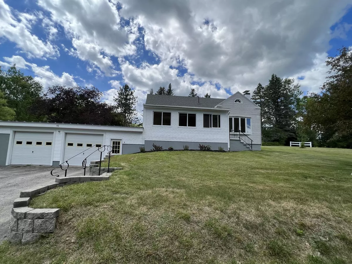 Waldoboro, ME 04572,93 Pine ST