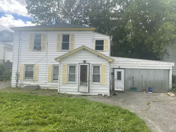 143 Howe ST, Lewiston, ME 04240