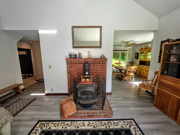 Lincolnville, ME 04849,109 Benson BLVD