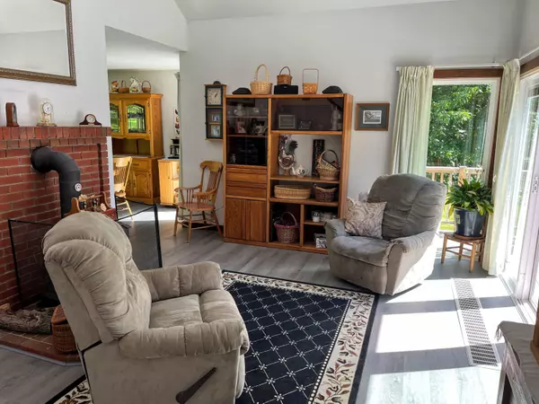 Lincolnville, ME 04849,109 Benson BLVD