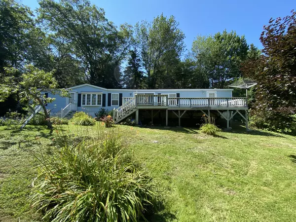 548 Lower Round Pond RD, Bristol, ME 04539