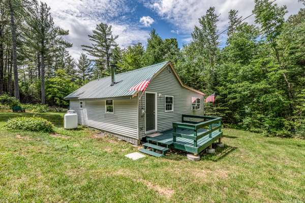 700 Wellington RD, Parkman, ME 04443