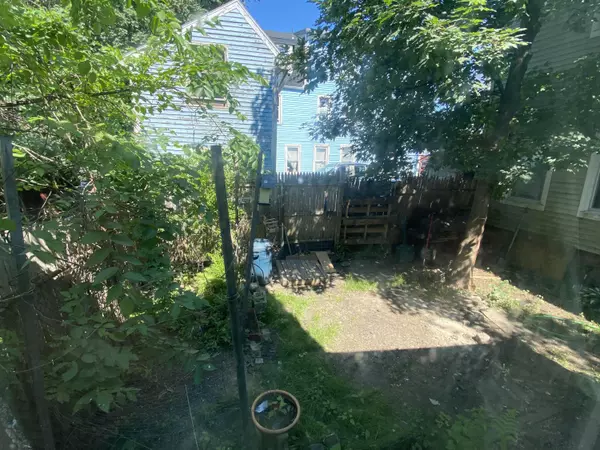 Portland, ME 04102,14 Dow ST