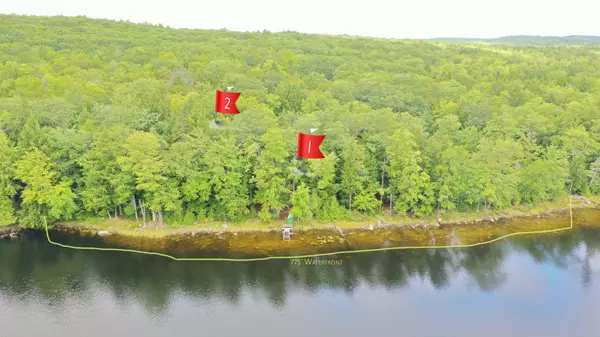 46 Brook Trout LN, Mount Vernon, ME 04352