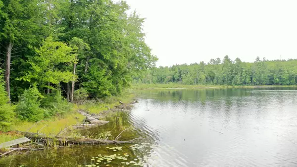 Mount Vernon, ME 04352,46 Brook Trout LN