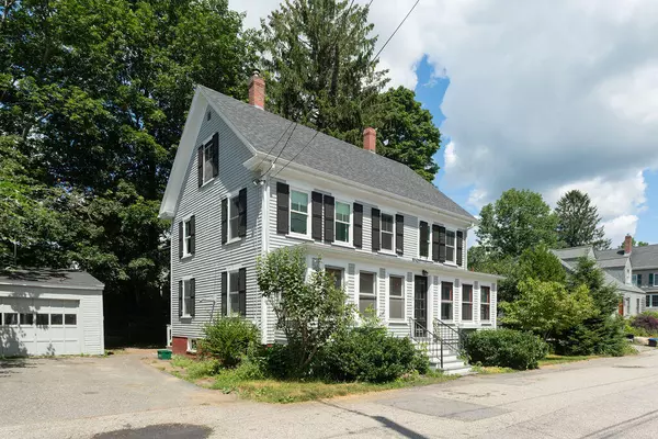 15 Jones AVE, Kittery, ME 03904