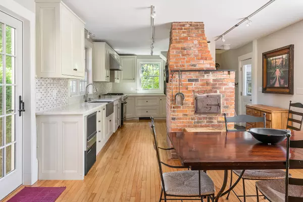 Freeport, ME 04032,69 South ST