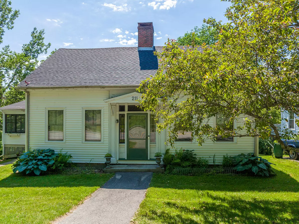 Waldoboro, ME 04572,211 Jefferson ST
