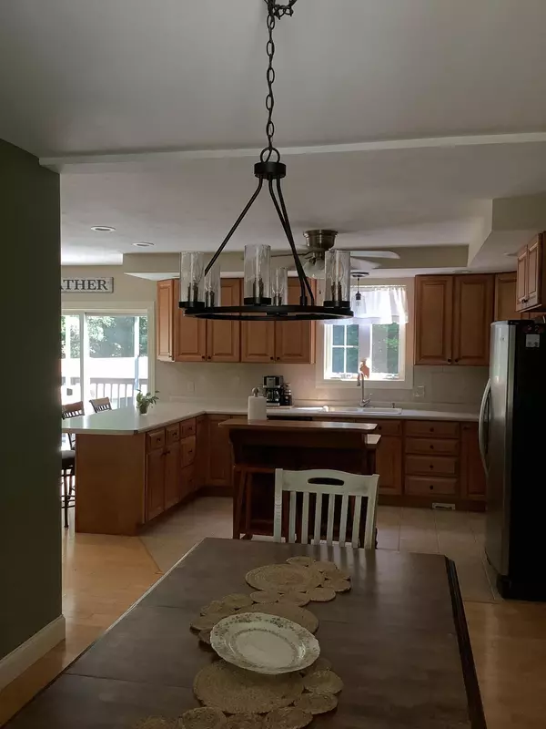 Limerick, ME 04048,41 Arrowhead LN