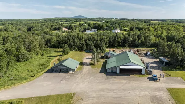 Patten, ME 04765,53 North RD