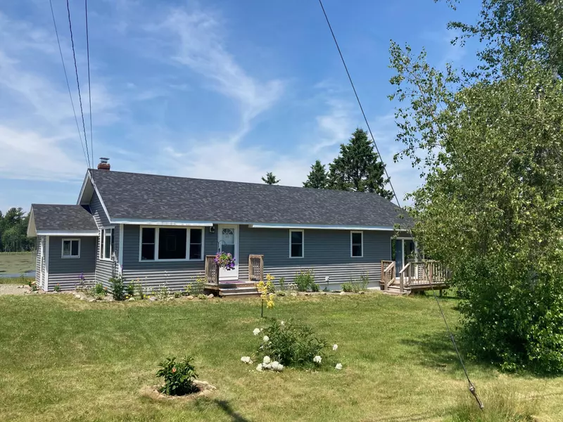 50 Ridge RD, Cherryfield, ME 04622