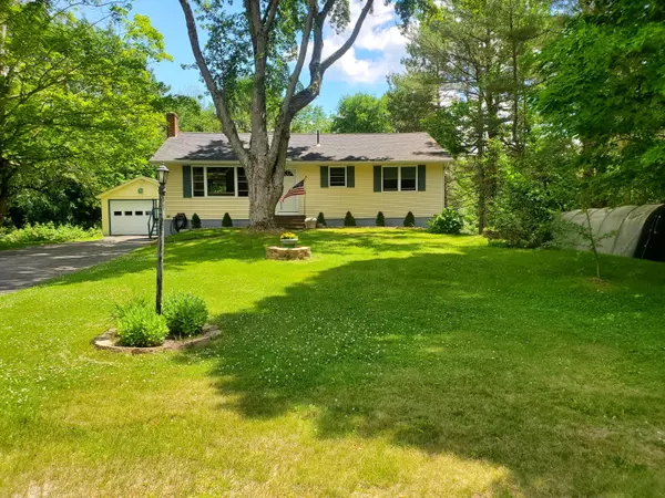 Winthrop, ME 04364,36 Holmes RD