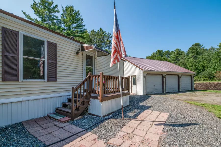 2 Red Pine DR, Windsor, ME 04363