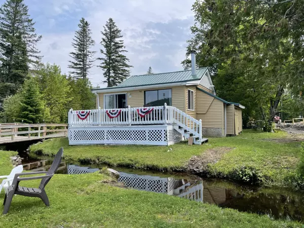 192 East Van Buren Cove RD, T17 R3 Wels, ME 04785