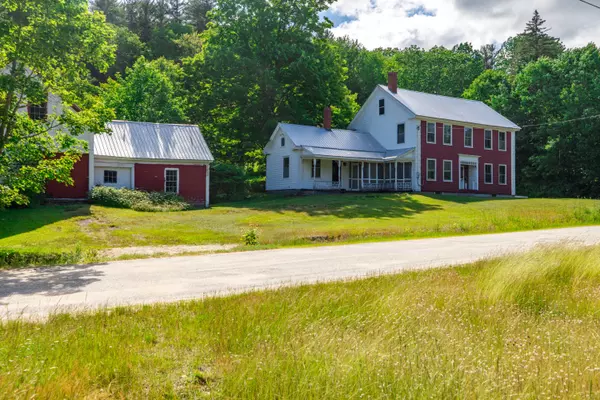 28 River RD, Buckfield, ME 04220