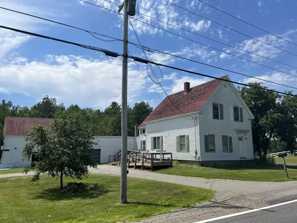 Vassalboro, ME 04989,558 Main ST