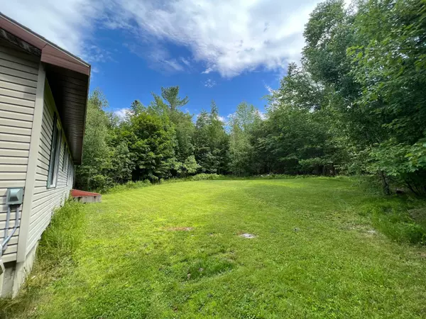 Newburgh, ME 04444,371 North RD