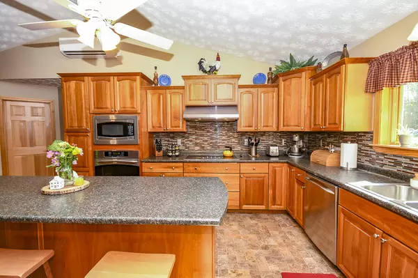 Sidney, ME 04330,3274 Middle RD