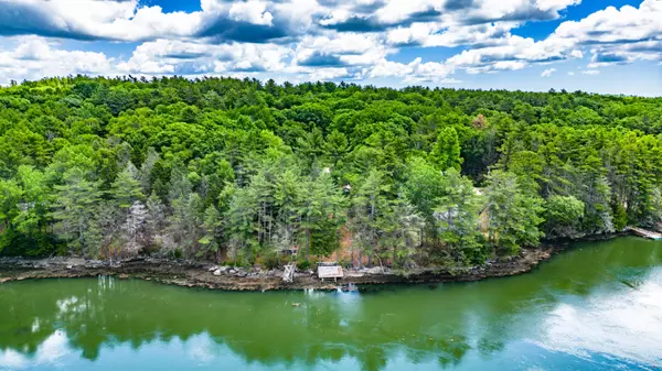 Westport Island, ME 04578,17 Burnell RD