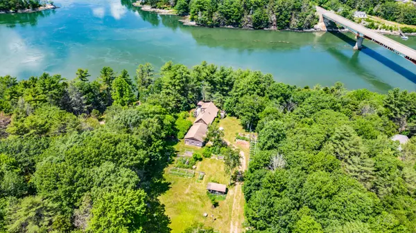 17 Burnell RD, Westport Island, ME 04578