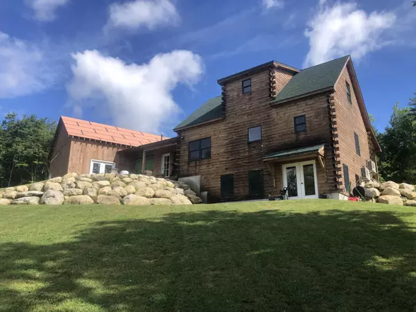 Brunswick, ME 04011,102 Woodland DR