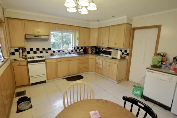 Old Town, ME 04468,478 Main ST