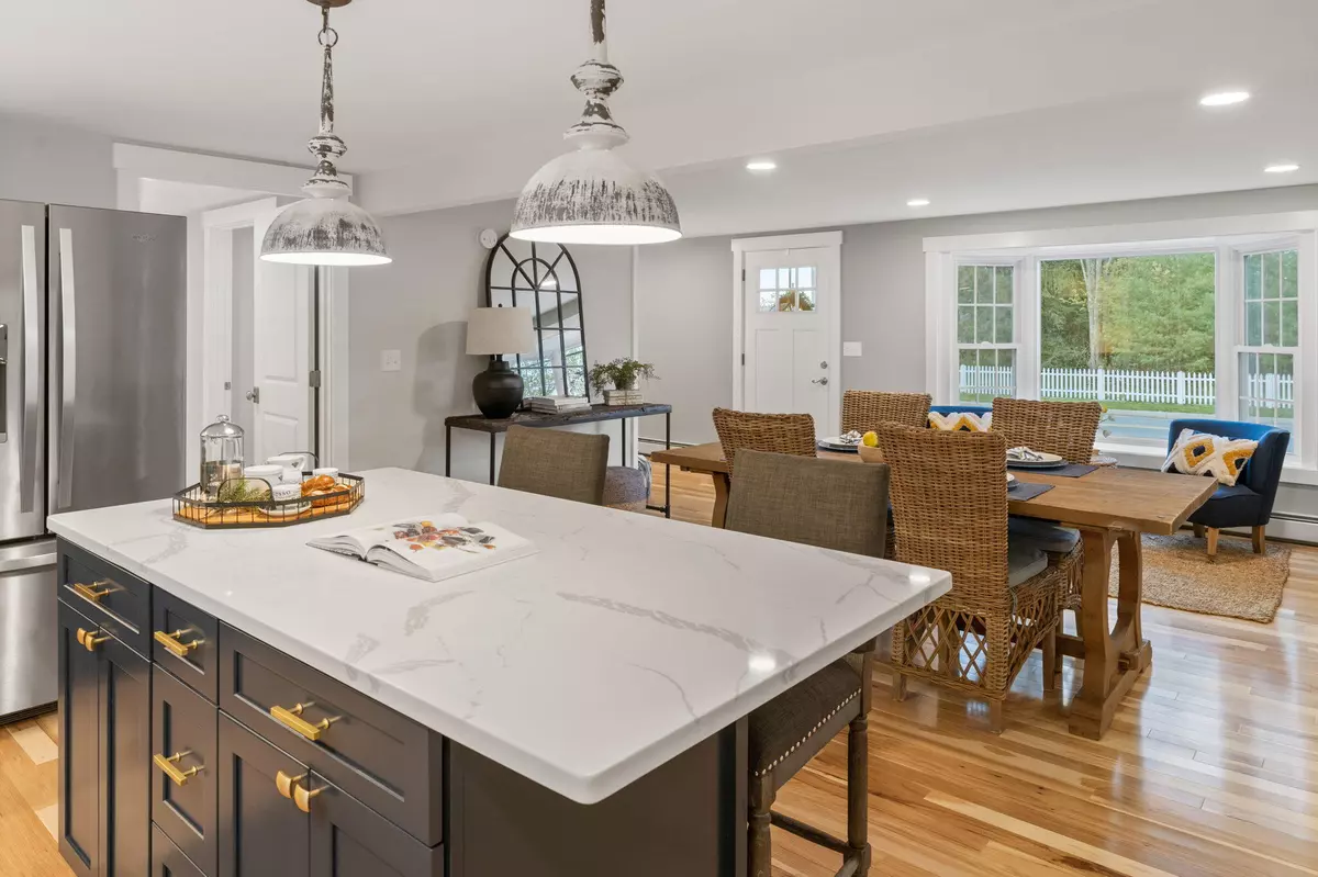 Kennebunk, ME 04043,74 Alewive RD