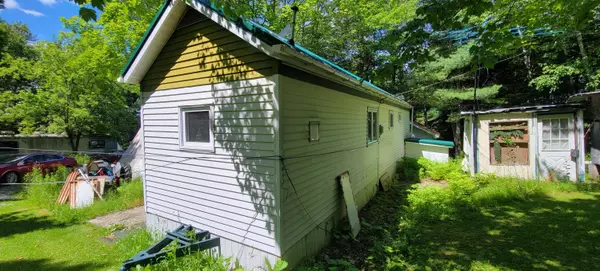 Presque Isle, ME 04769,225 Parkhurst Siding RD