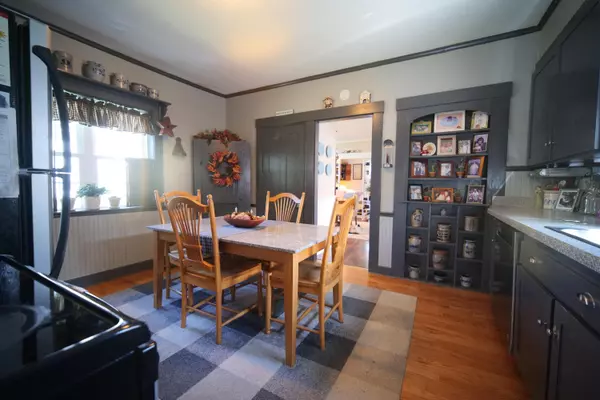 Gardiner, ME 04345,198 Highland AVE