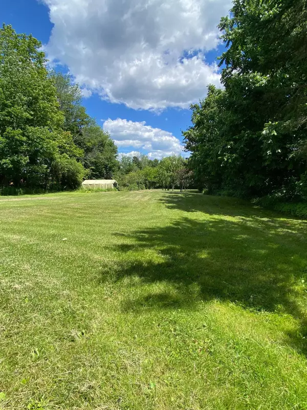 Newport, ME 04953,237 Williams RD