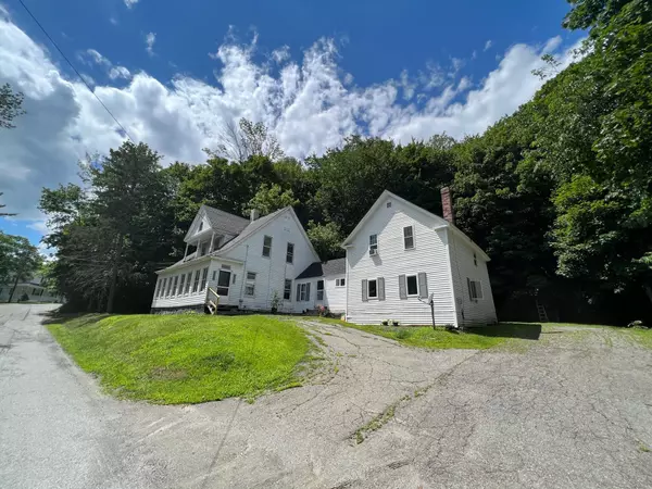 49 Highland AVE, Dexter, ME 04930