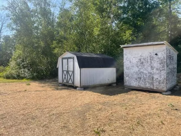 Newport, ME 04953,432 Williams RD