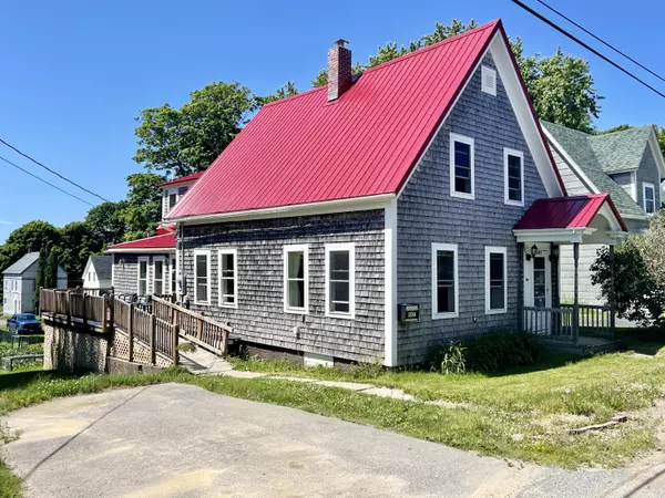 40 Key ST, Eastport, ME 04631