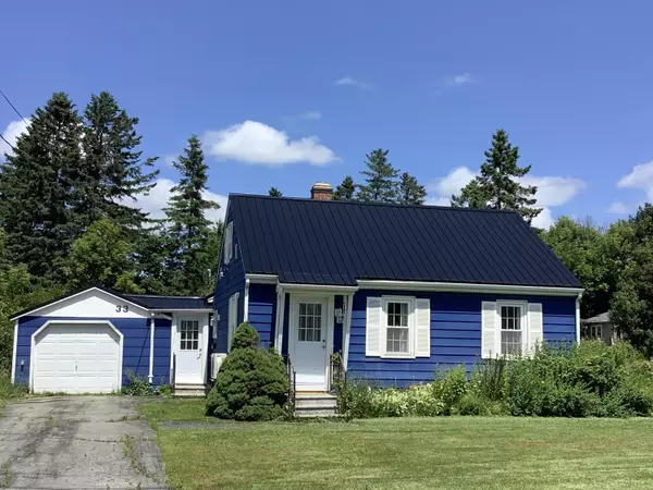 33 Cedar ST, Presque Isle, ME 04769