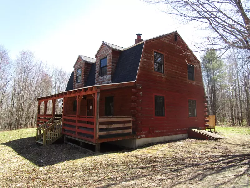 14 Tucker RD, Buckfield, ME 04220
