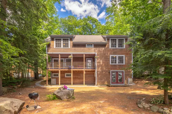 Naples, ME 04055,116 E Shore Beach RD