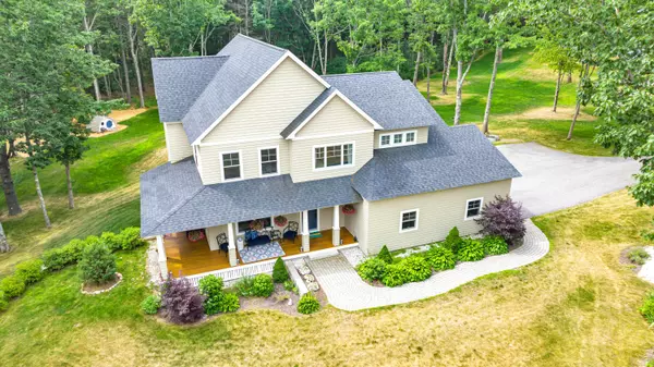 25 Sherwood DR, Freeport, ME 04032