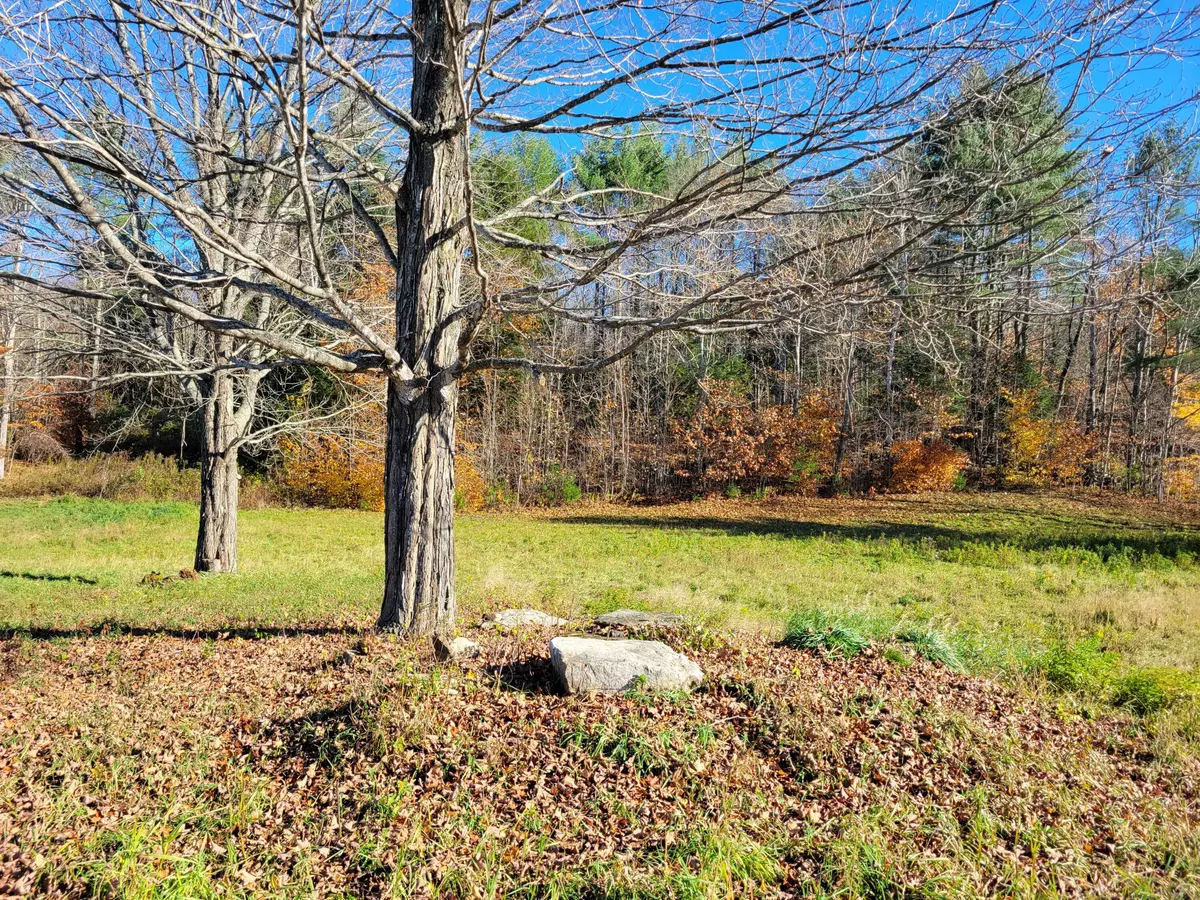 Mount Vernon, ME 04352,190 Pond RD