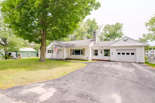 650 Somerset ST, Rumford, ME 04276