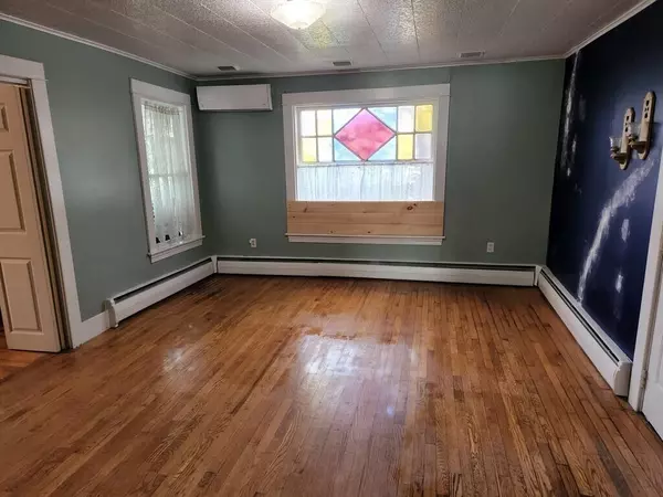 East Millinocket, ME 04430,47 Main ST