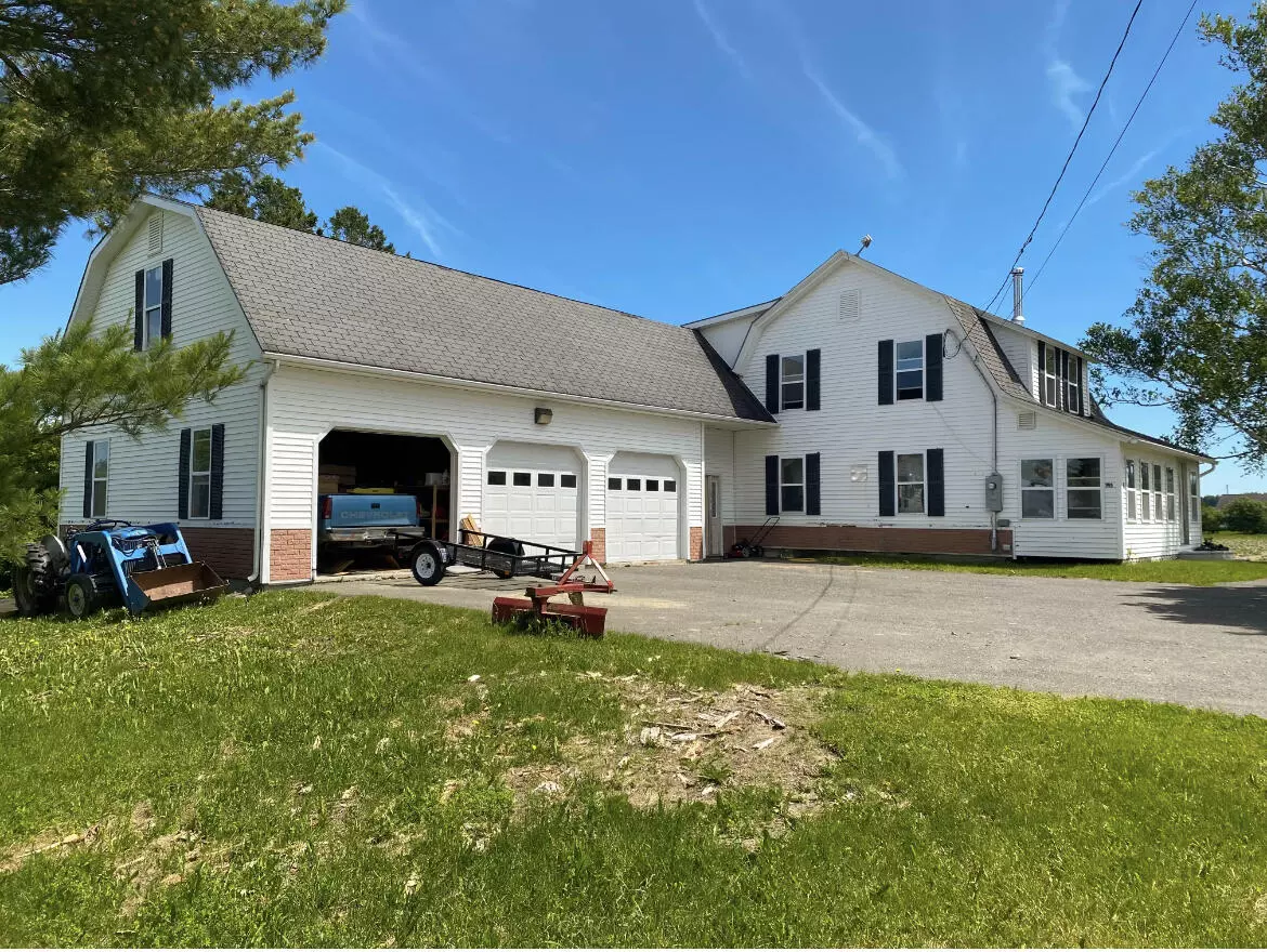 Presque Isle, ME 04769,191 Centerline RD