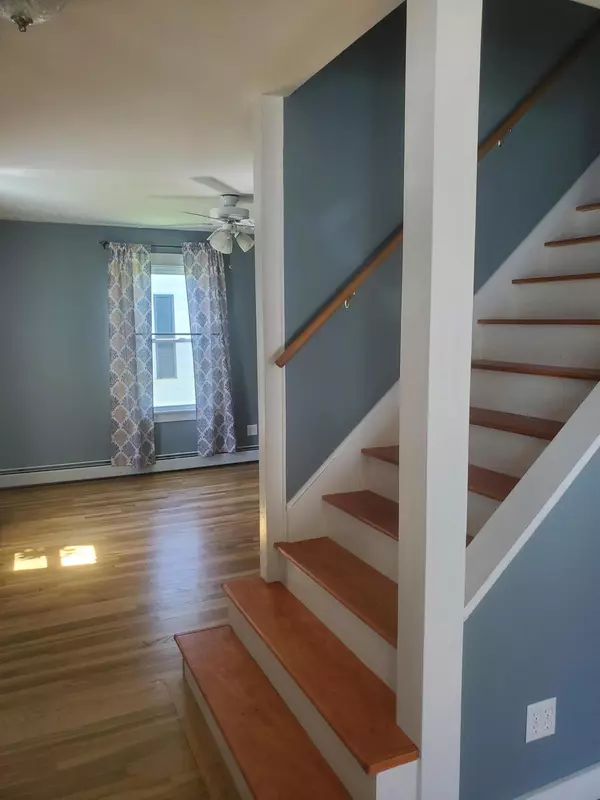 Waterville, ME 04901,9 Collette ST