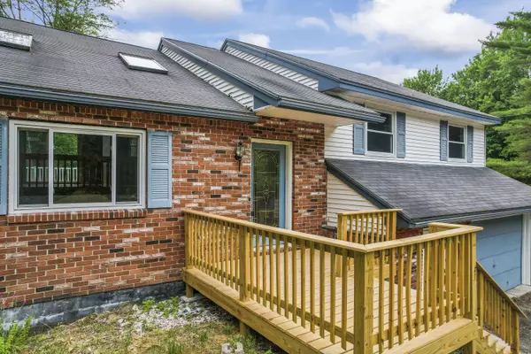 Lyman, ME 04002,404 Mast RD