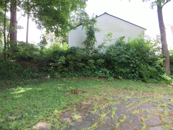 Waterville, ME 04901,20 Brook ST