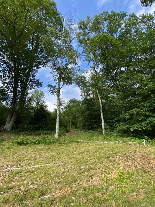 Freeport, ME 04032,28 Hawk Hill LN