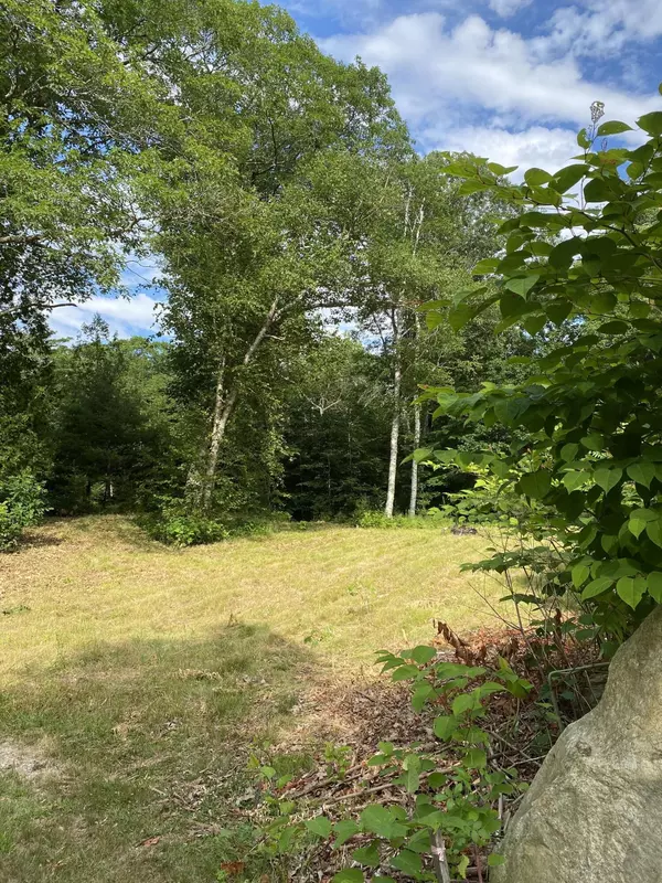 Freeport, ME 04032,28 Hawk Hill LN